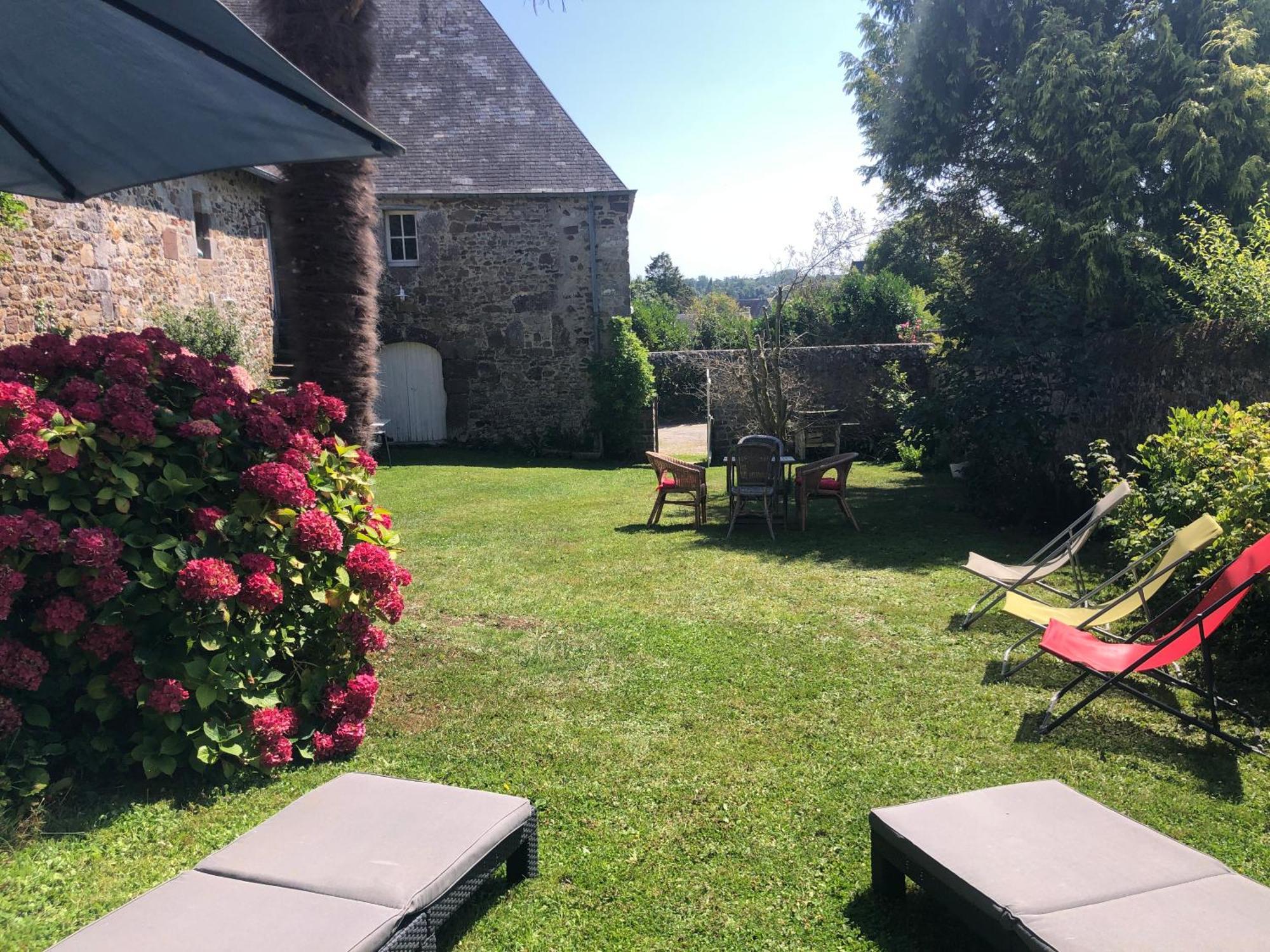 Magnifique Longere Du Cotentin Heugueville-sur-Sienne Exterior photo